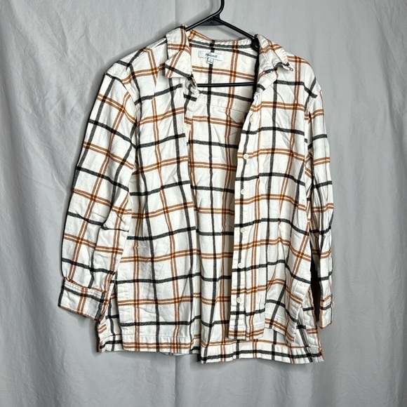 Madewell Flannel Oversized Boyfriend Shirt in Plaid - Picture 6 of 10